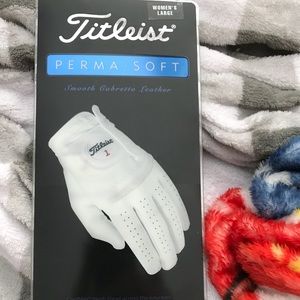 Brand new women’s large titleist golf glove